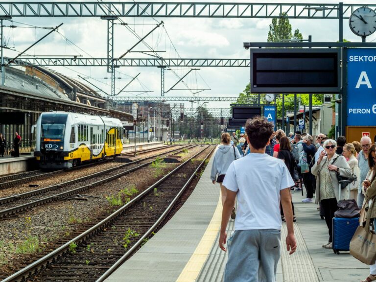 Bayernweiter ÖPNV-Streik legt Verkehr lahm