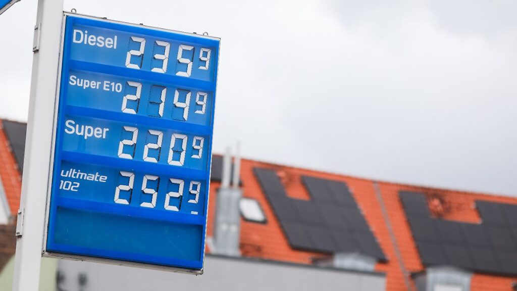 Dieselpreis erreicht Rekordhoch von 2,327 Euro