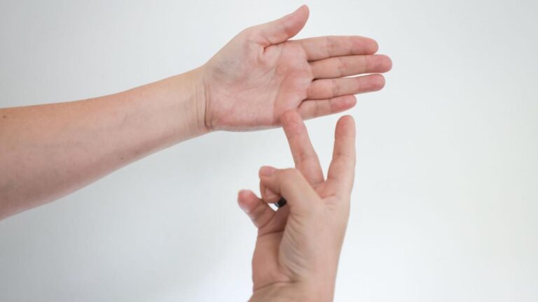 Thuringia Faces Critical Shortage of Sign Language Interpreters