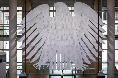 Bundestag Refers Applications and Draft Laws to Committees for Further Deliberation