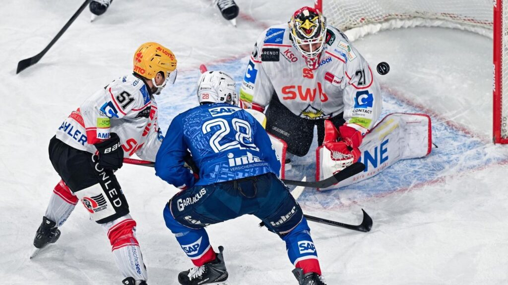 Adler Mannheim erreicht DEL-Halbfinale nach spannender Partie gegen Bremerhaven