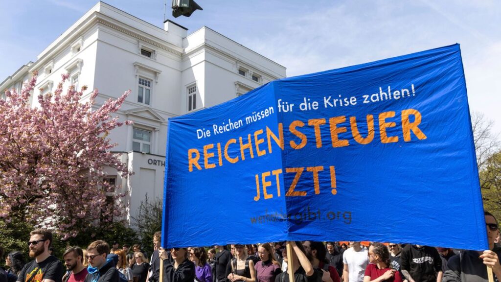 Kretschmer offen für höhere Steuern auf große Vermögen