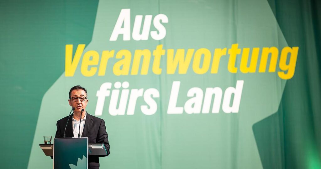 Grüne und CDU stimmen Koalitionsvertrag im Südwesten zu