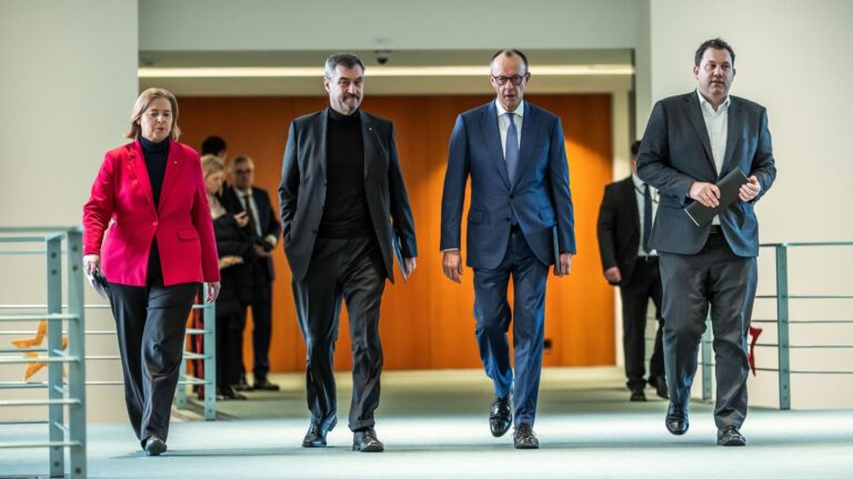 Koalition unter Druck: AfD im Aufwind und Reformpaket in Planung