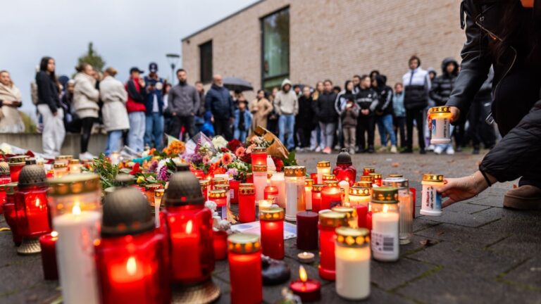 Prozess gegen 15-Jährigen nach Hammer-Angriff an Schule beginnt