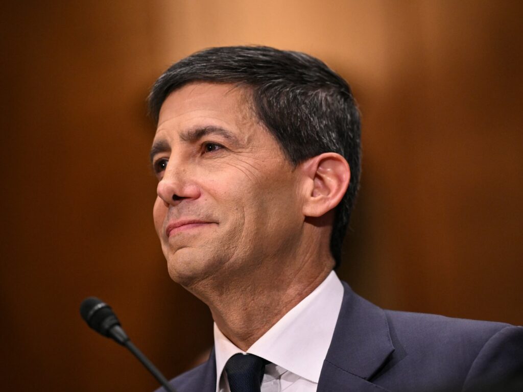 Kevin Warsh als neuer US-Notenbankchef vereidigt