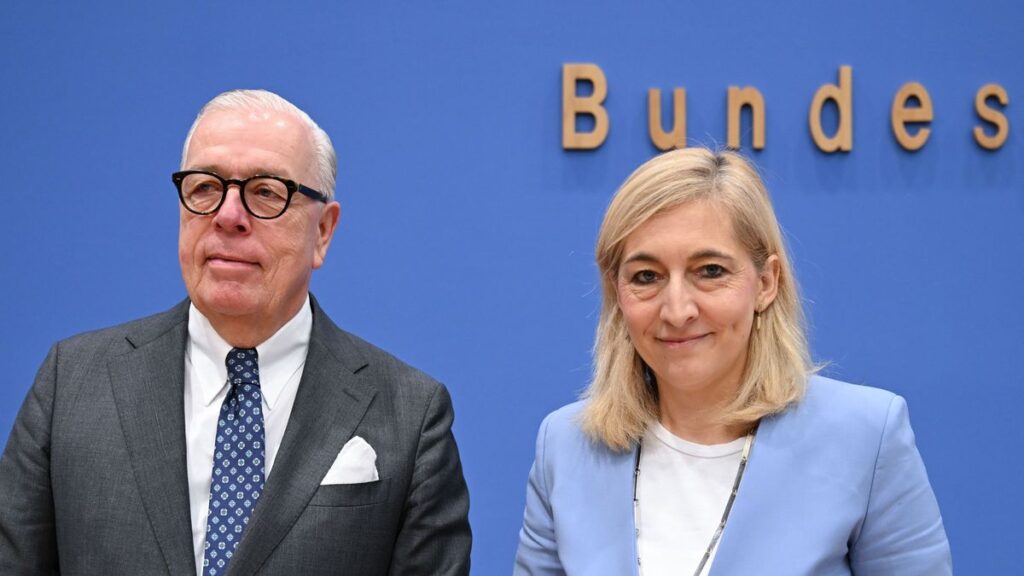 Ärztepräsident fordert Aufschub der Krankenkassenreform