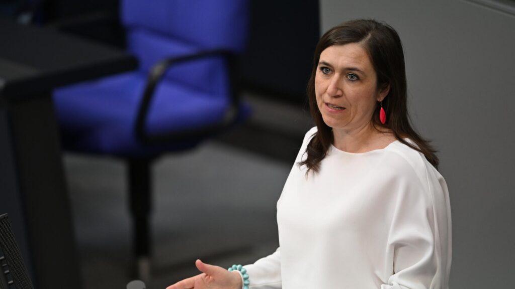Grünen-Politikerin Beck fordert höheren Grundfreibetrag bei Steuerreform