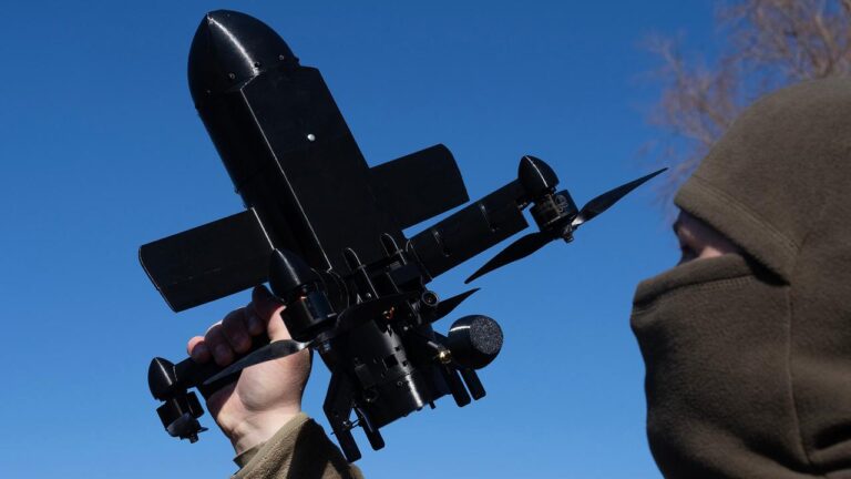 Militärexperte Gady: Ukraine verbessert Drohnenfähigkeiten, Warnung vor Überschwänglichkeit
