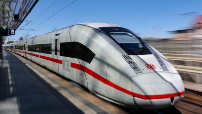 Bahnbrücke bei Ingolstadt beschädigt: Sperrung aufgehoben