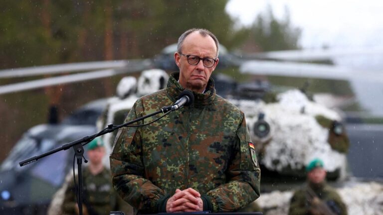 Fahnder zerschlagen Schmugglerring für Putins Rüstungsindustrie