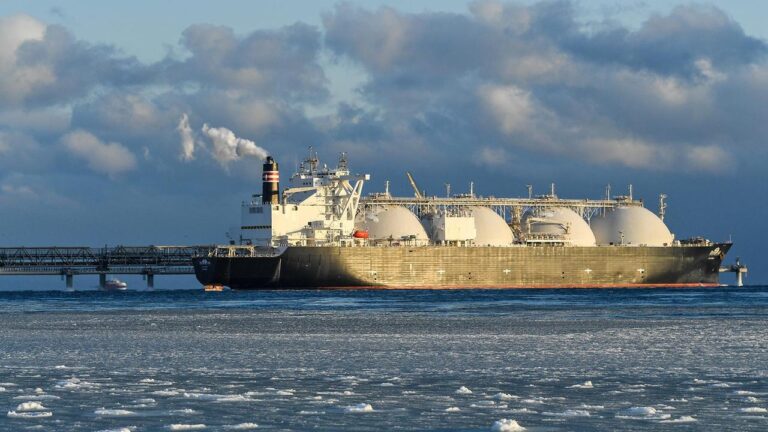 Bundeseigenes Unternehmen verhandelt über LNG-Lieferungen mit Putin-Vertrautem