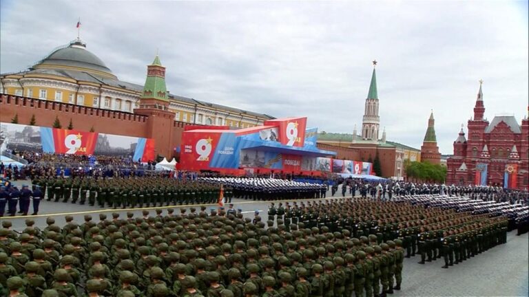На Червоній площі в Москві пройшла військова парад до Дня Перемоги
