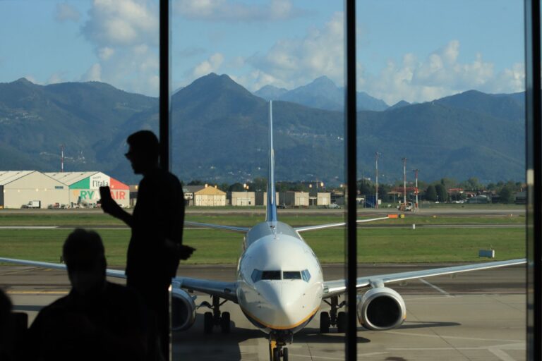 Australia Repatriates 19 Women and Children Linked to Islamic State from Syria