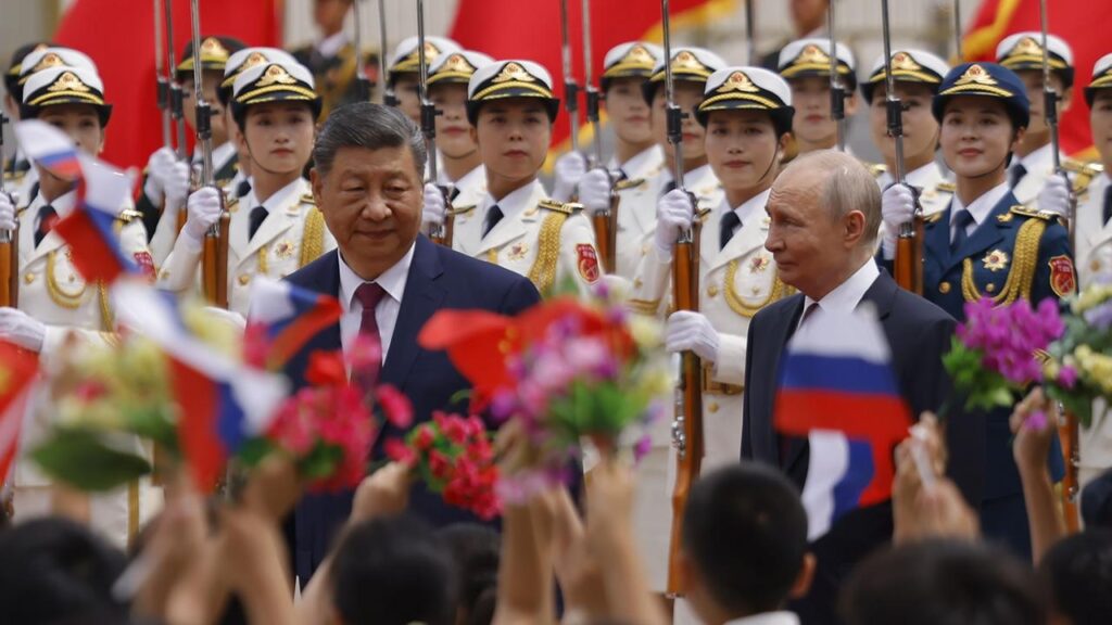 Putin in Beijing: Xi emphasizes close partnership, pipeline dispute remains