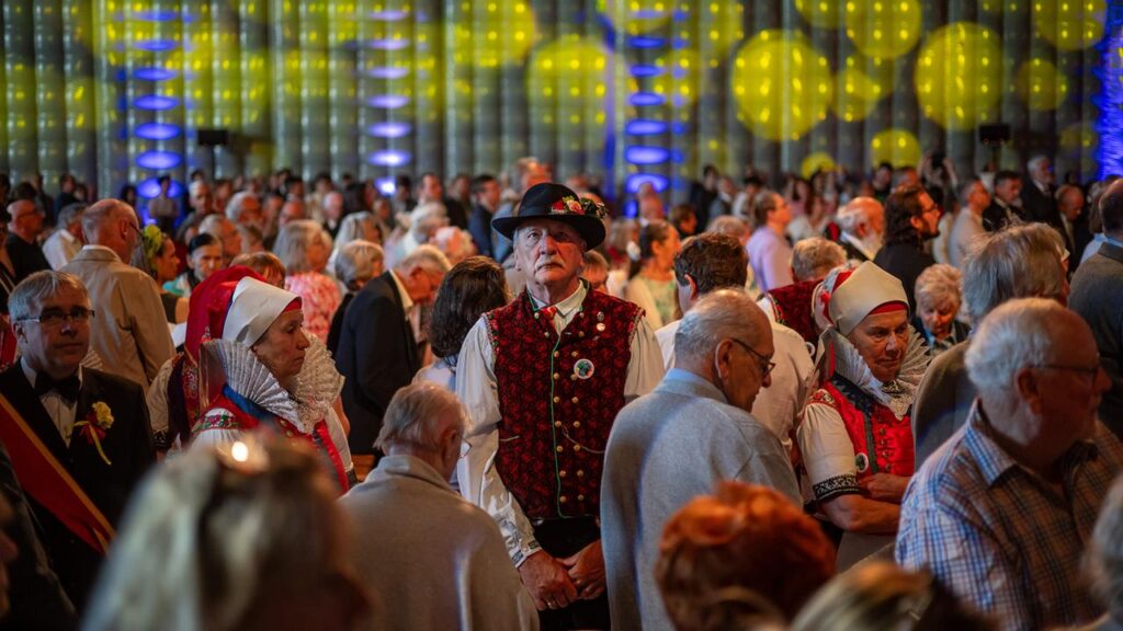 Erster Sudetendeutscher Tag in Tschechien: Begegnung und Proteste