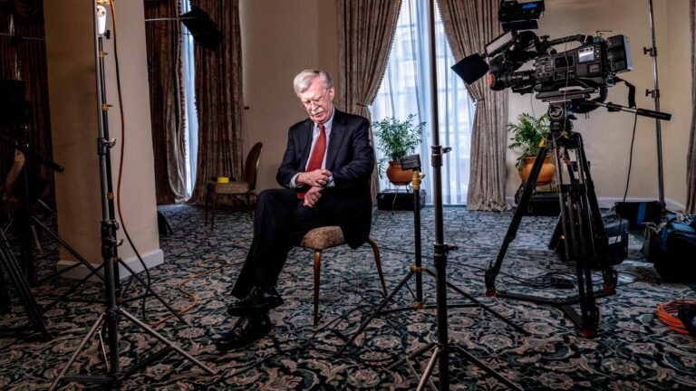 Джон Болтон: «Іранська стратегія Трампа — це марнування ресурсів»