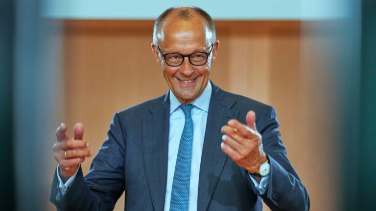 Schwarz-rote Reformoffensive: Sommermärchen oder heiße Luft?