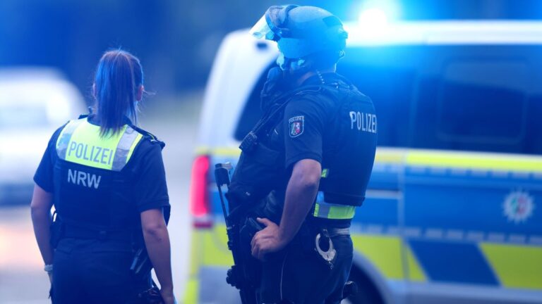 Dortmund: Schütze schießt auf Polizisten und verschanzt sich mit Kindern