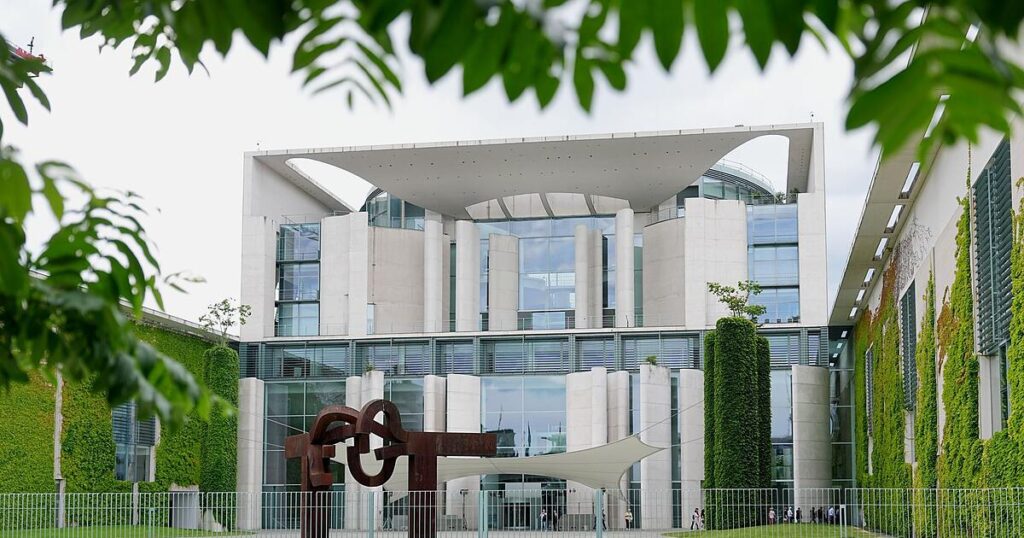 Профспілки та роботодавці обговорюють реформи з главою відомства канцлера Frei