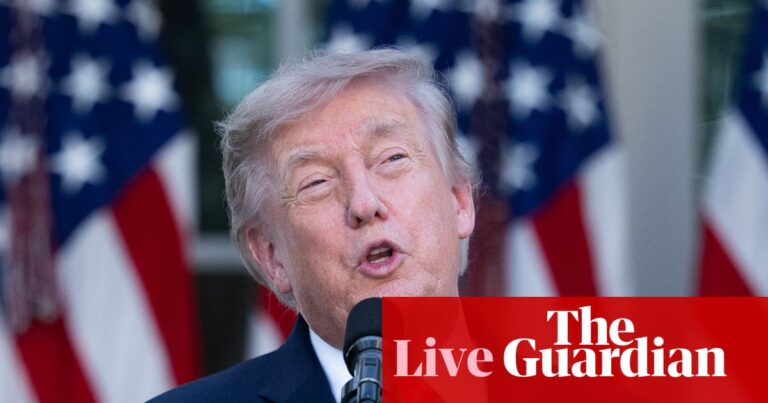 Трамп погрожує країнам ЄС 100-відсотковими митами на цифровий податок