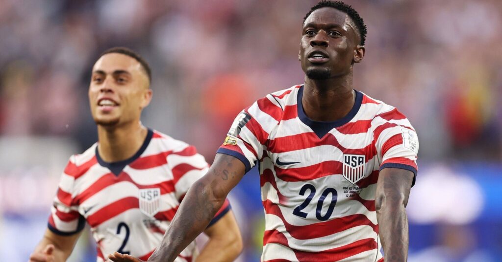 USA beats Paraguay in World Cup opener, Switzerland loses