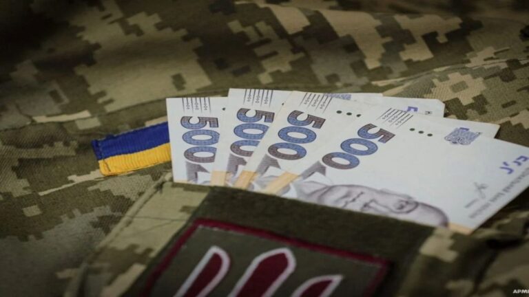 Ukraine: Veteranen erhalten besondere Renten und Zuschläge