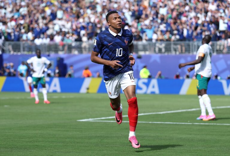Mbappé schießt Frankreich zum Auftaktsieg gegen Senegal