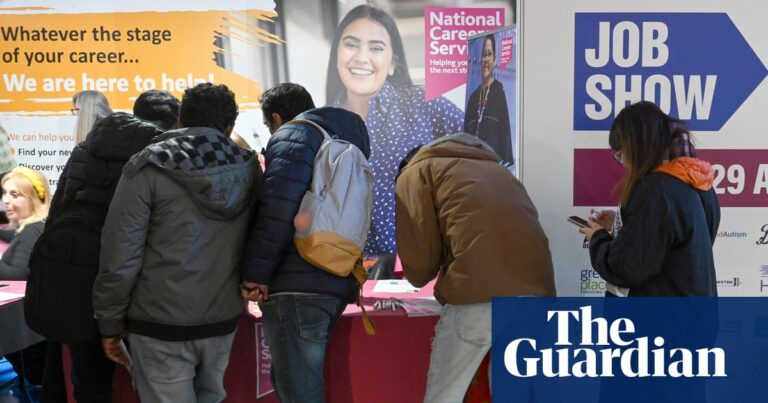 UK-Arbeitslosenquote fällt auf 4,9 Prozent – Lohnwachstum überrascht