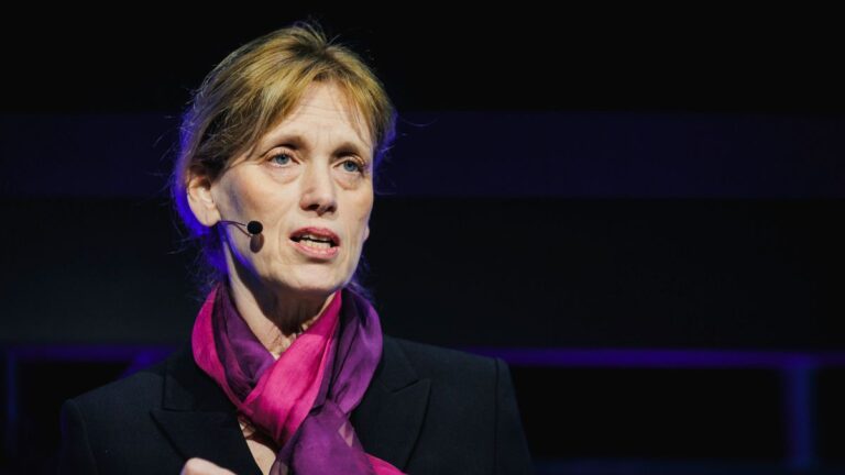 Karin Prien: Familienministerin will Elterngeld umgestalten