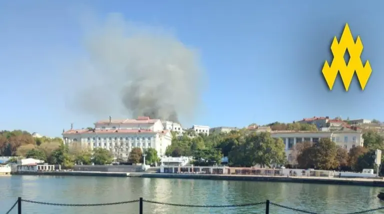 Російський Чорноморський флот виводить командні структури з Севастополя