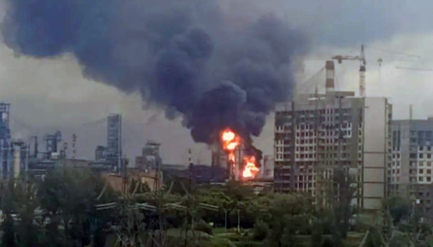 Ukraine strikes oil refinery in Tyumen and other targets