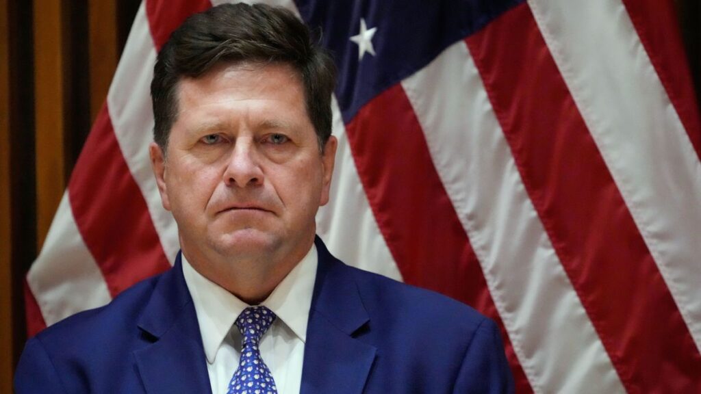 Trump nominiert Jay Clayton als neuen Geheimdienstkoordinator