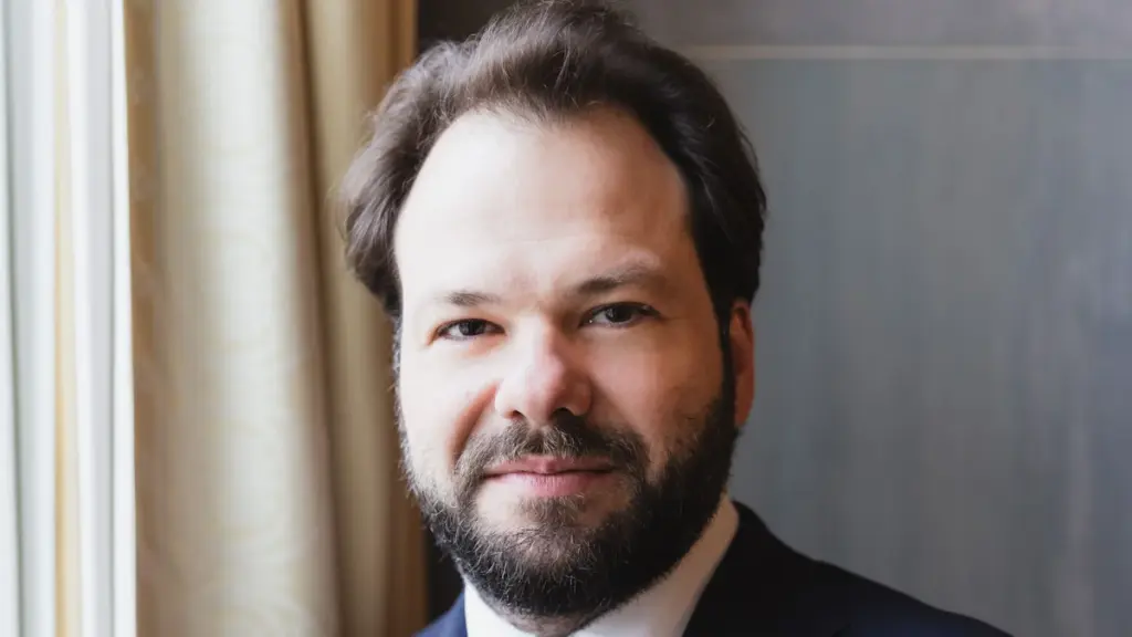 Petr Popelka wird 2029 Generalmusikdirektor der Bayerischen Staatsoper