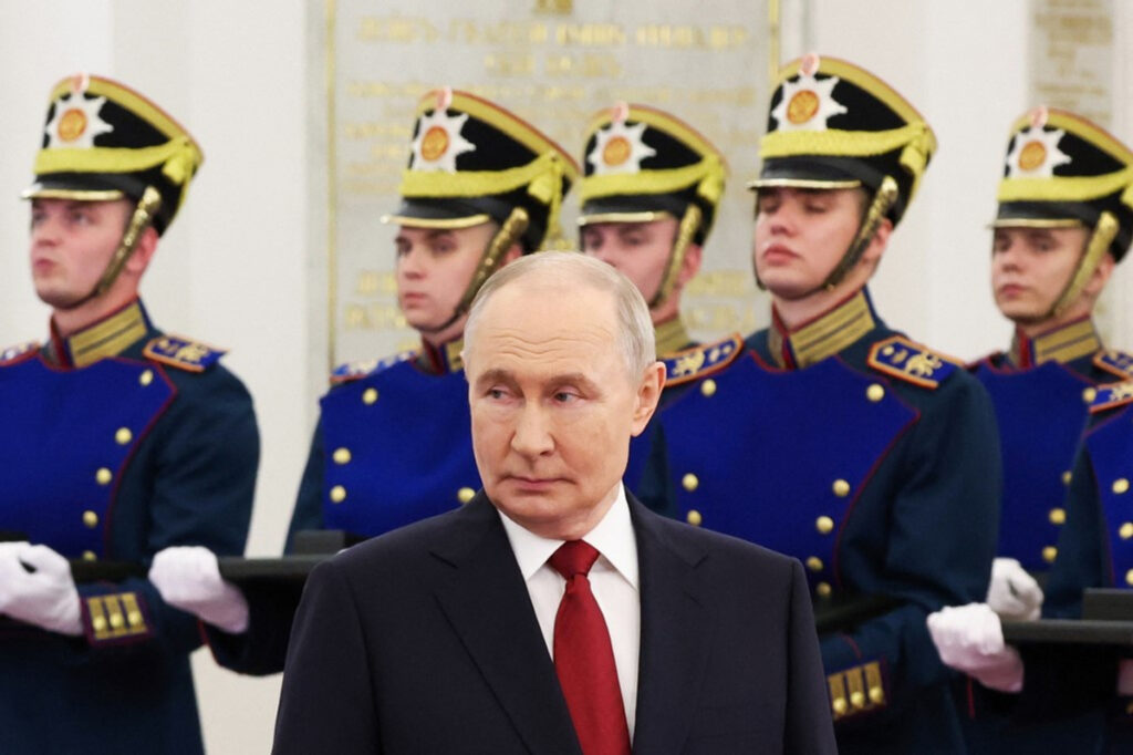 Путін визнав: українські дрони паралізують російські війська