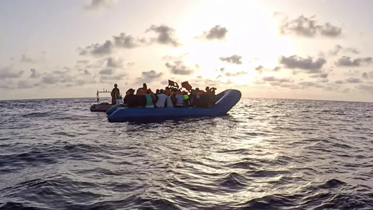 15 Tote an Libyens Küste: Boot mit Migranten gekentert