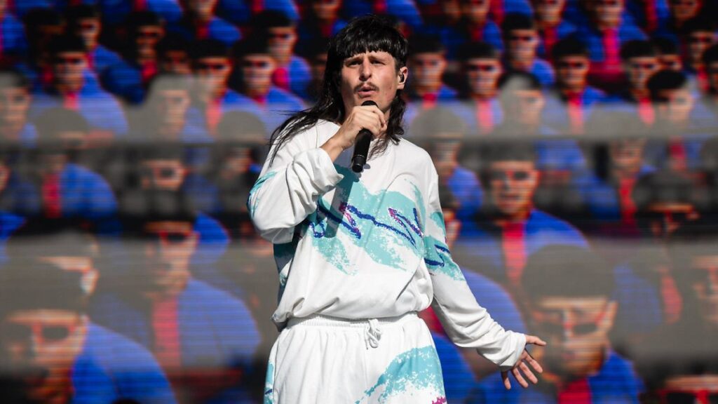 US singer Oliver Tree dies in helicopter collision in Rio