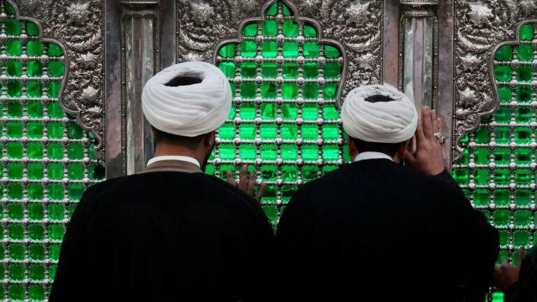 Iran: Klerus fordert Abbruch der Gespräche mit den USA