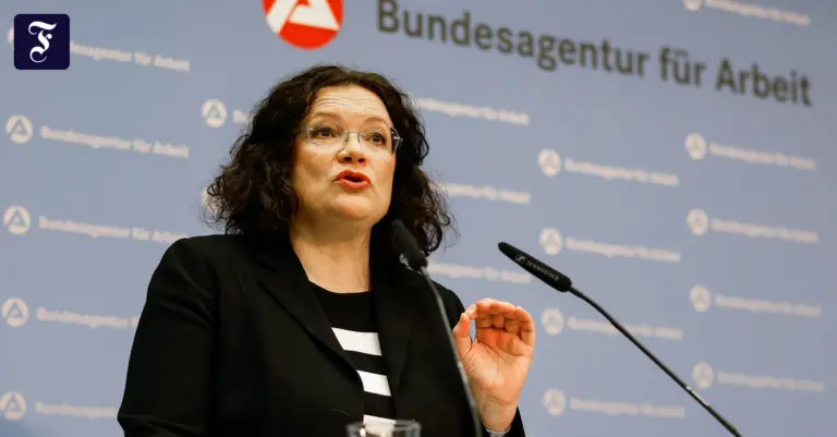 German Unemployment Drops Slightly in June – Nahles Sees Little Change