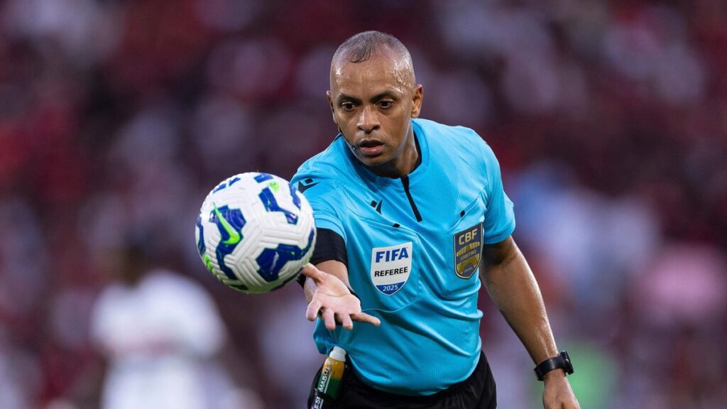 WM 2026: Brasilianer Sampaio pfeift Eröffnungsspiel Mexiko gegen Südafrika