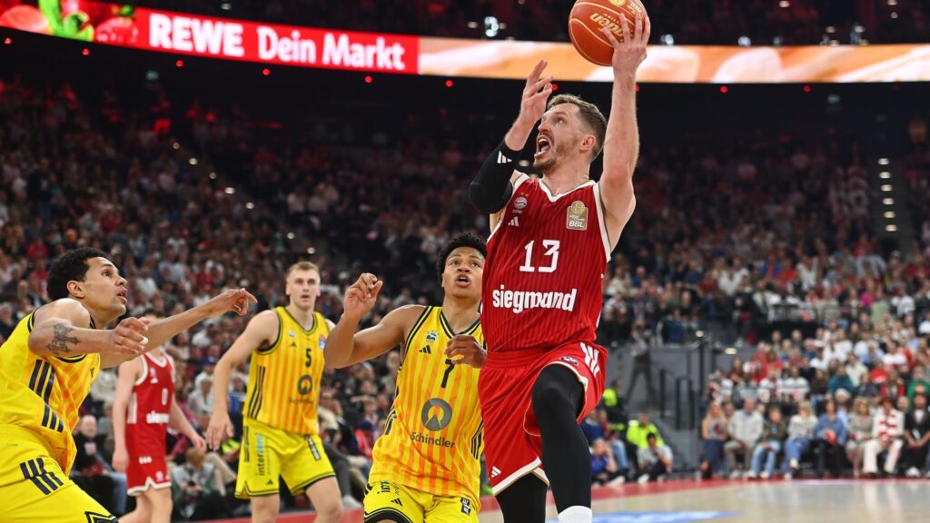 Bayern München schlägt Alba Berlin 102:94 im ersten BBL-Finale