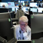 DAX zum Wochenstart leicht im Minus, Nikkei auf Rekordhoch