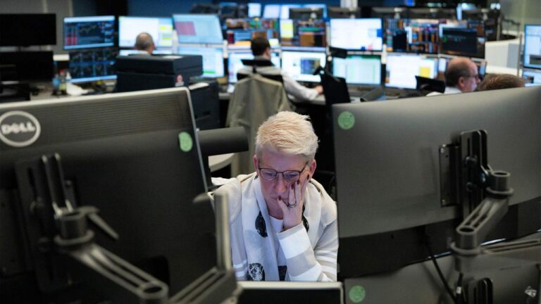 DAX zum Wochenstart leicht im Minus, Nikkei auf Rekordhoch