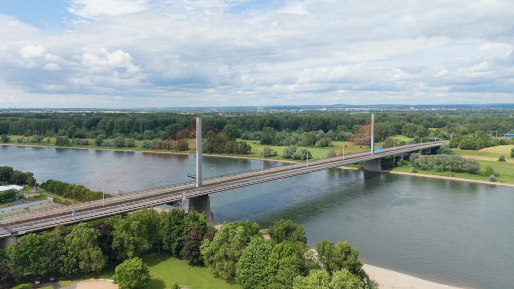 Bonner Nordbrücke voll gesperrt – Minister kündigt Prüfung an