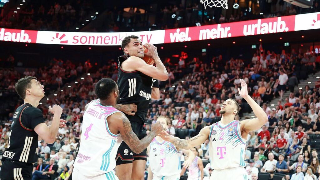 BBL-Playoffs: FC Bayern München überrollt Bonn im zweiten Halbfinale