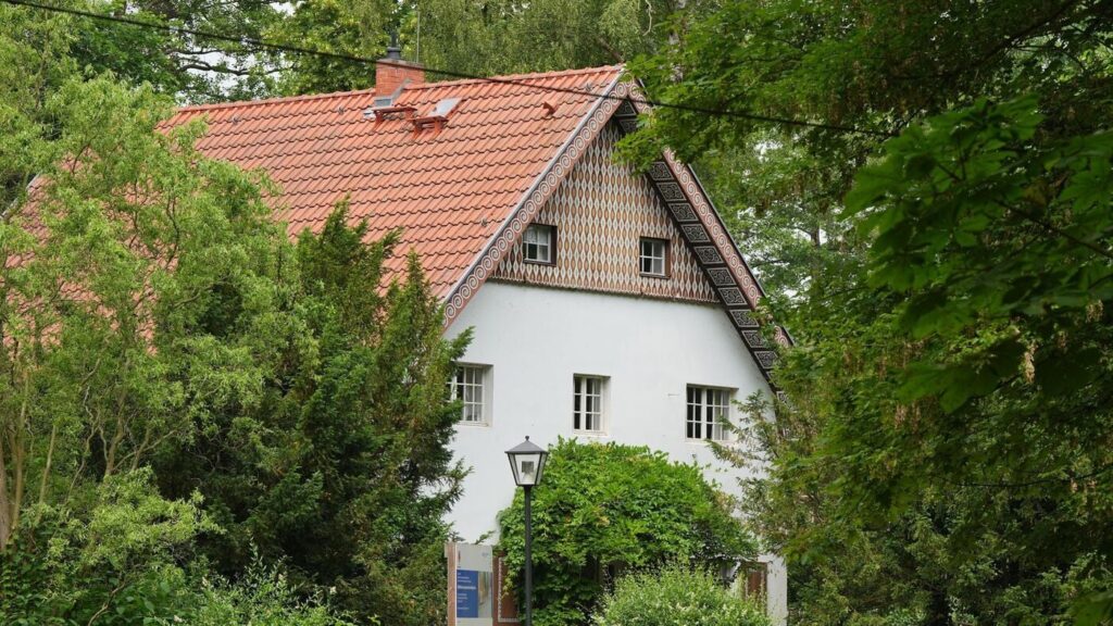 Buckow will sich offiziell „Brecht-Stadt“ nennen
