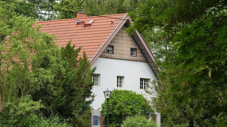 Buckow will sich offiziell „Brecht-Stadt“ nennen