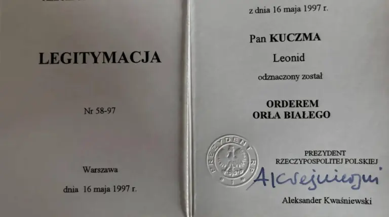 Kuchma returns Polish order after revocation for Zelenskyy
