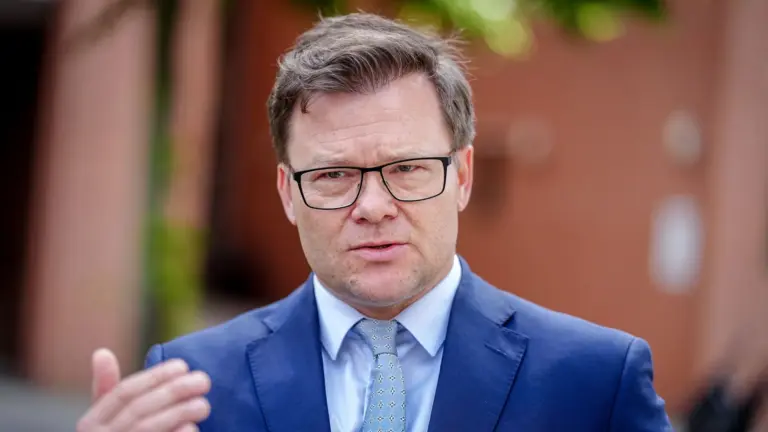 Schneider: Tackling Climate Change Together Is in Germany’s Interest