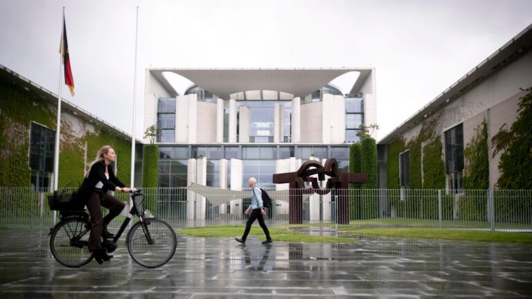 Koalition und Sozialpartner vereinbaren weitere Gespräche